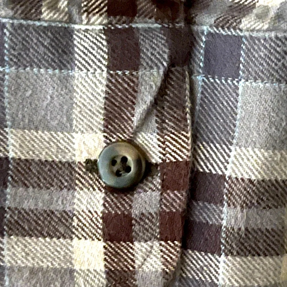 Men’s UNTUCKit Shirt - Picture 3 of 5